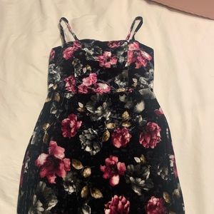 Dress with flower